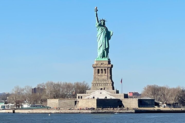 6 hour Bus tour and 1 hour Boat Ride by the Statue of Liberty - Photo 1 of 20